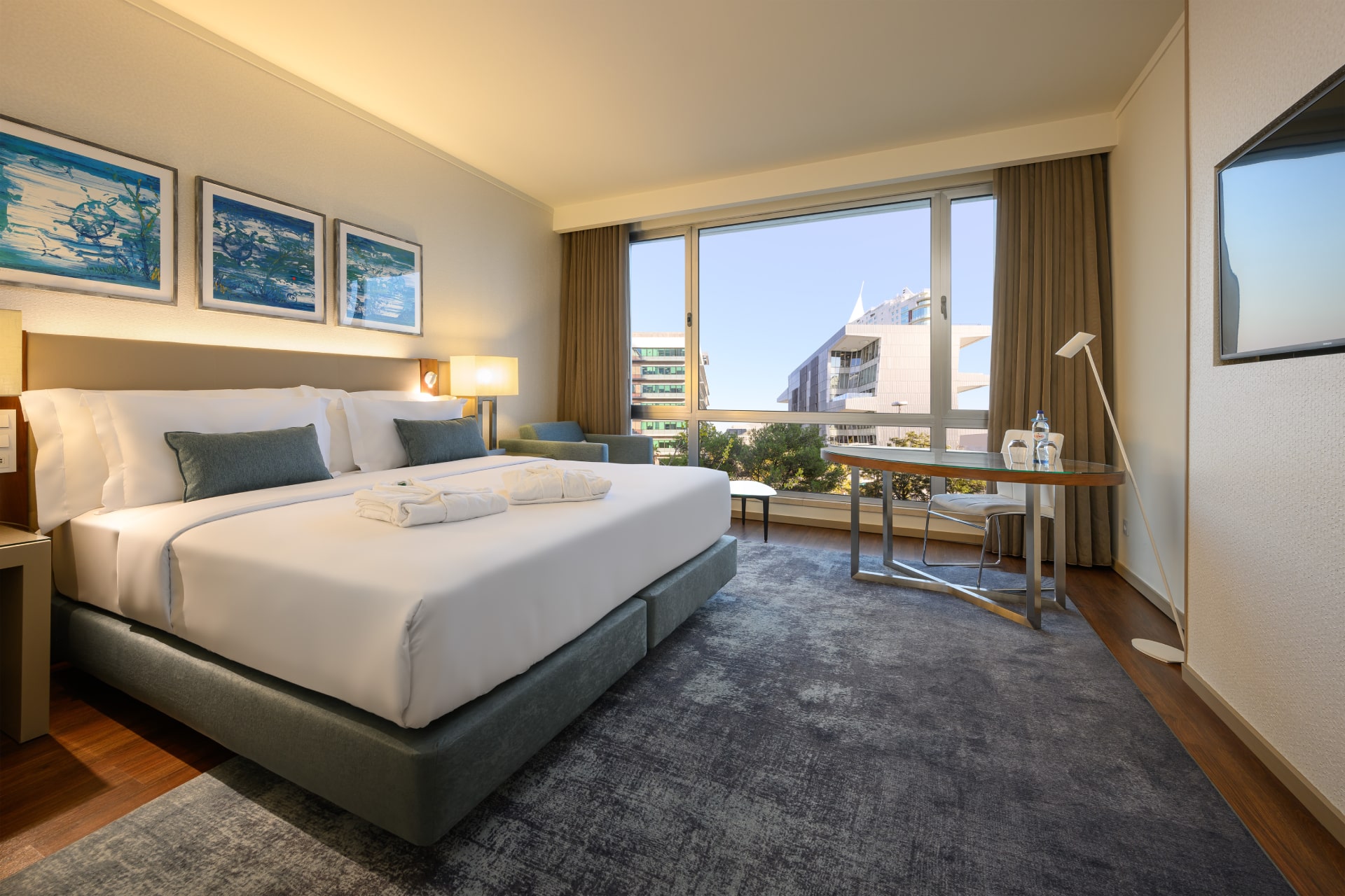 Meliá Lisboa Oriente guestroom with Expo view or similar